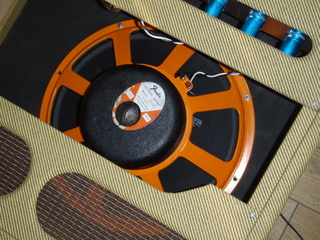 jbl-d130f005.jpg